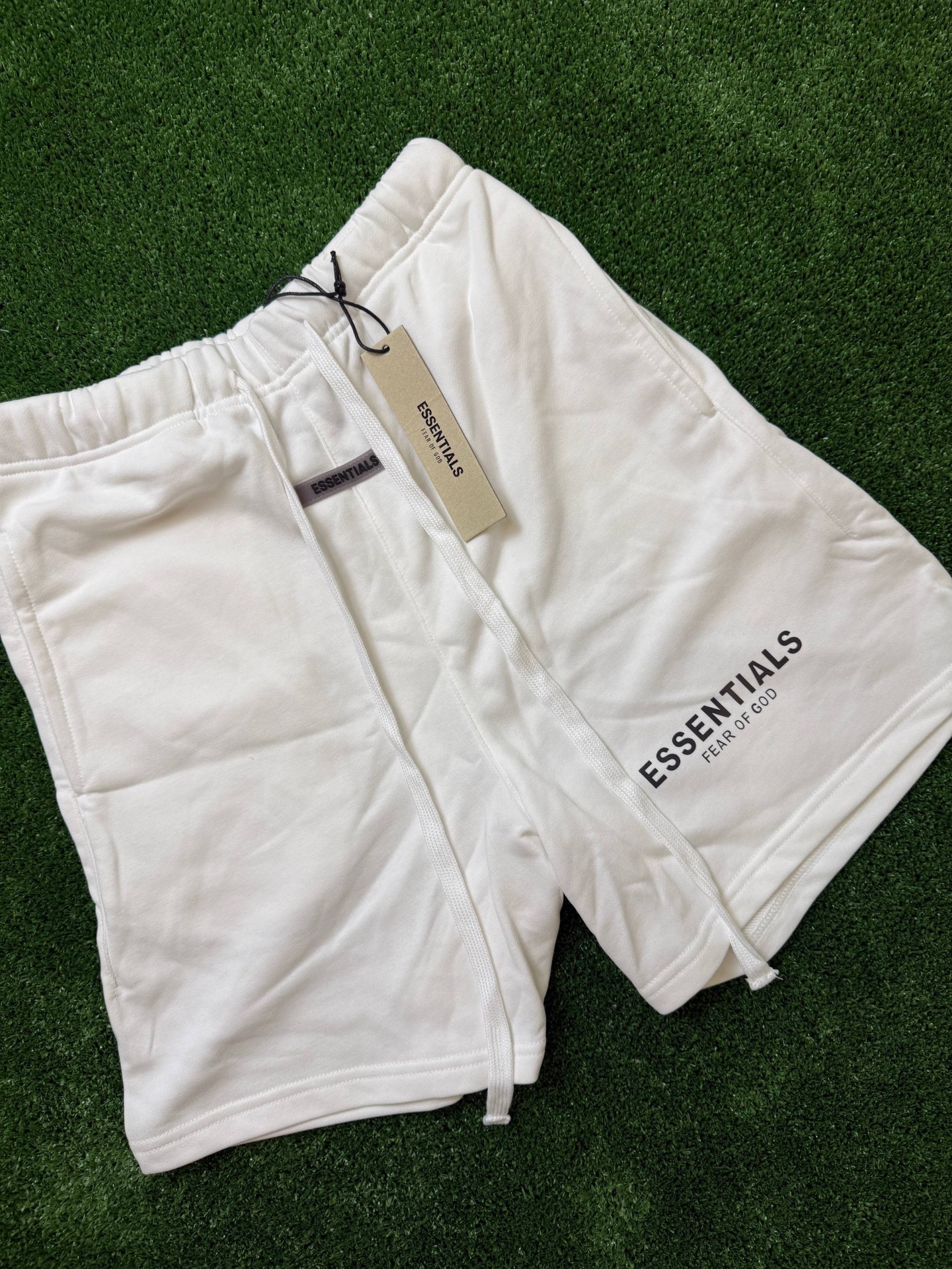 Essentials Shorts White